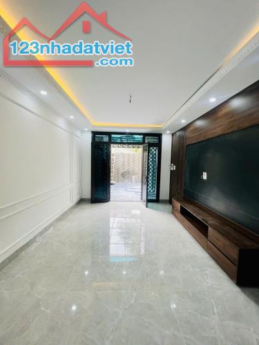 BÁN NHÀ VŨ XUÂN THIỀU - THANG MÁY - 50M2 GIÁ 6.8 TỶ - 1