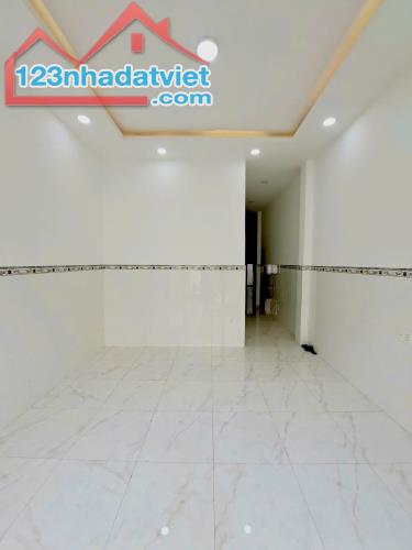 Bán nhà Tỉnh lộ 10 Bình Tân 72m2 4PN mới ở ngay, nhỉnh 4 tỷ TL - 2