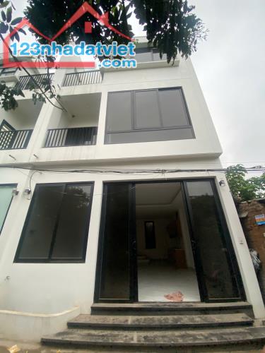 🏡 BÁN NHÀ 3 TẦNG SIÊU ĐẸP - BIÊN GIANG - Ô TÔ ĐỖ CỬA - GIÁ CHỈ 3,3 TỶ 🏡