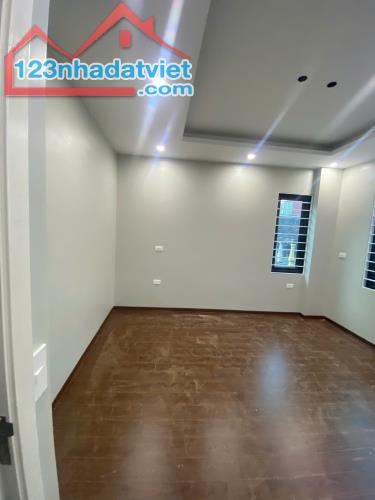 🏡 BÁN NHÀ 3 TẦNG SIÊU ĐẸP - BIÊN GIANG - Ô TÔ ĐỖ CỬA - GIÁ CHỈ 3,3 TỶ 🏡 - 4