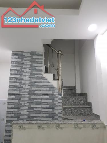 Bán nhà Cô Giang, Quận 1 DT 70m2 5tầng 6tỷ. - 1