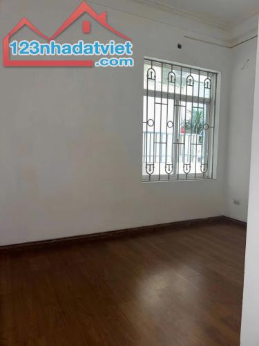 BÁN NHANH NHÀ PHỐ VÕNG THỊ TRÍCH SÀI HỒ TÂY 48M 5 TẦNG OTO 5M RA HỒ NHỈNH 16 TỶ VIEW  HỒ - 5