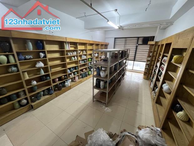 Bán nhà Ki ốt shop CT36 Trịnh Đình Cửu HN, DT 78m2 của tầng 1và 2 , MT 4 m, giá bán 8.7 tỷ - 2