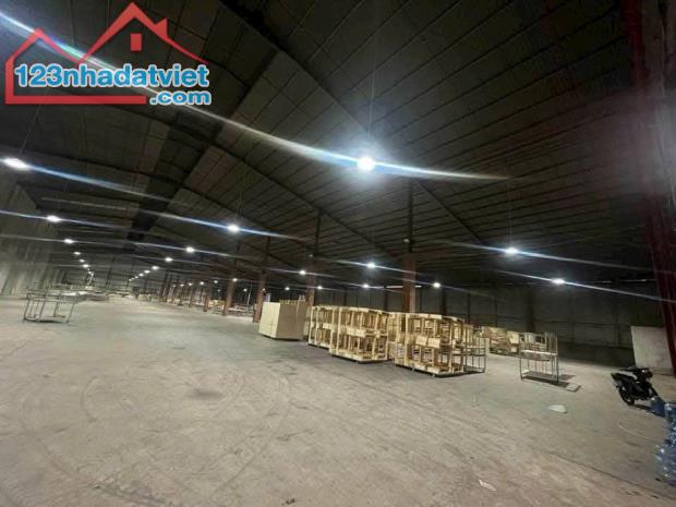 CHO THUÊ NHÀ XƯỞNG BẾN CÁT BÌNH DƯƠNG.MẶT TIỀN QL 13.Tổng Diện Tích Đất: 10.000m2