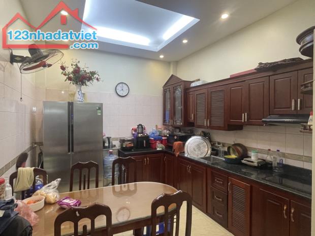 Bán nhà riêng Minh Khai Hai Bà Trưng 35m2 -3 ngủ- ô góc-full NT-2 phút ra ô tô- 6.8 tỷ - 2