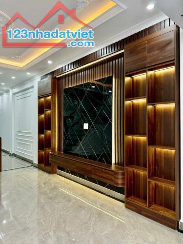 Bán nhà 3 tầng ngay cổng bệnh viện Nhi Đức, Kiến An