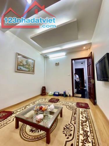 🏡 BÁN NHÀ QUAN HOA - OTO ĐỖ CỔNG - 35M² - 5 TẦNG - MT 3.2M - 8.2 TỶ - 1