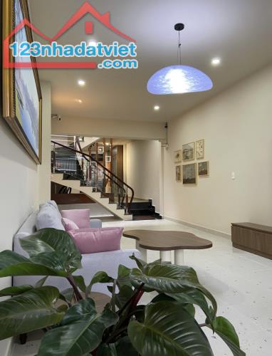 🏡Bán NHÀ định cư 94m2 đường 3 Tháng 4 OTO tận nơi Sổ Hoàn Công📍cách Hồ Xuân Hương 4 phút