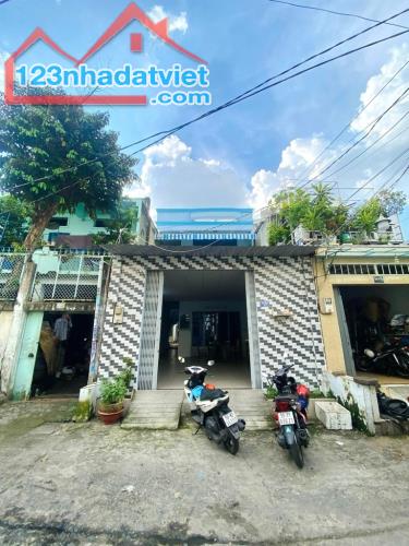 Bán nhà hẻm 506 Lạc Long Quân, Quận 11, 213m2