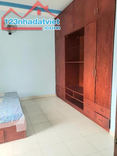 Mặt tiền Tùng Thiện Vương nở hậu 4.5x15 chỉ 10 tỷ 9 - 2