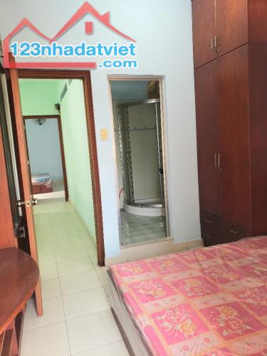 Mặt tiền Tùng Thiện Vương nở hậu 4.5x15 chỉ 10 tỷ 9 - 3