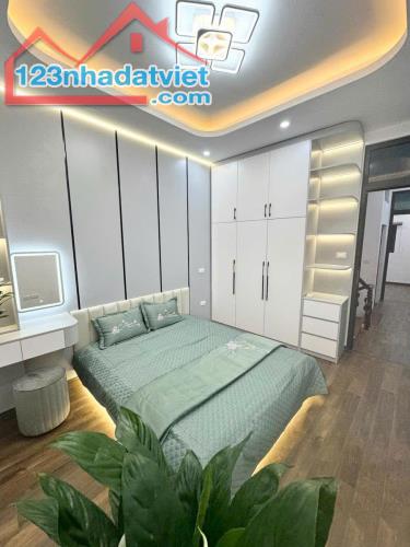 Bán nhà 4 tầng, 40m², 4 ngủ, Định Công Hạ, Hoàng Mai, 6.1 tỷ - Sổ đỏ chính chủ - 3