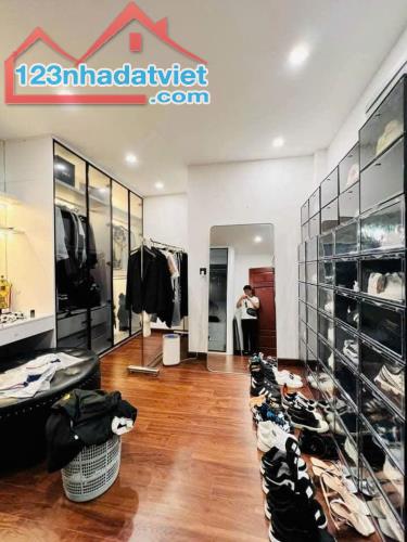 Nhà mới đẹp ô tô tránh, KD tốt Trần Kim Xuyến - Hạ Yên Quyết 5 tầng 50m2 full nội thất xịn - 3