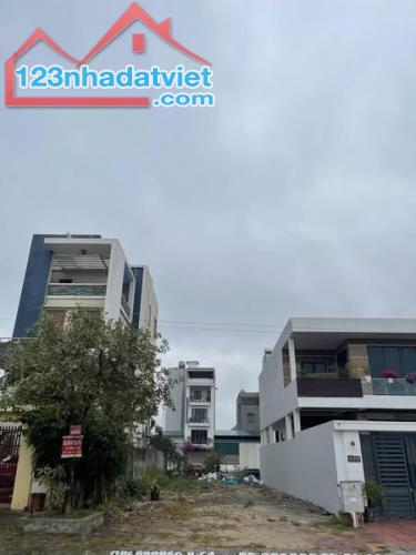 Bán Lô C1 ô 3 KĐT Cao Xanh,Hà Khánh A. DT:200m2,MT:8m Siêu Đẹp !!!