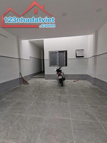 Lê Trọng Tấn, Q.Tân Phú, Nhà 2Tầng Mới Tinh 6PN, 5x15m, Ở Hoặc Làm CHDV