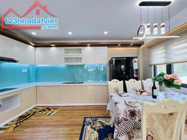 Nhà mới ở ngày 5m x14m , xe hơi để trong nhà, rất phù hợp kinh doanh - 4