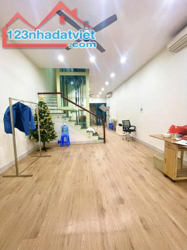 Bán nhà 158 Nguyễn Khánh Toàn, Cầu Giấy, 56m2, 7 tầng, thang máy ôtô, kinh doanh 17.8tỷ - 1