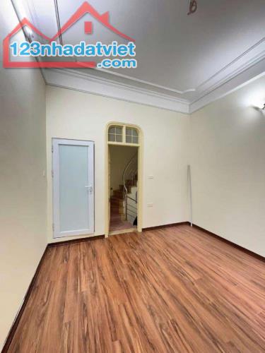 Nhà đẹp Văn Chương 20M2 x 4 tầng, mt 4m2, 3 ngủ, trung tâm vài bước ra phố, ngõ thông - 1