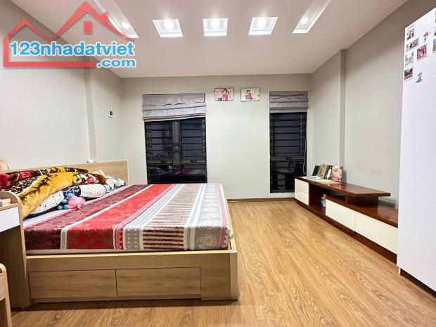 Bán nhà phố Trương Công Giai, Cầu Giấy, 40m2 ô chờ thang máy, ôtô, vỉa hè, kinh doanh 14tỷ - 3