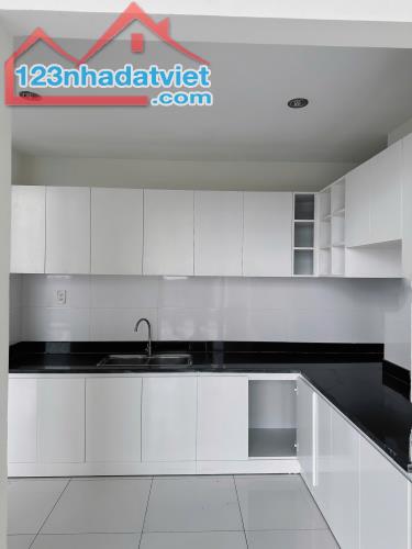 Cần Cho Thuê Căn Duplex siêu lớn 306m2 tại Khu căn hộ cao cấp Terra Rosa - Nguyễn Văn - 2