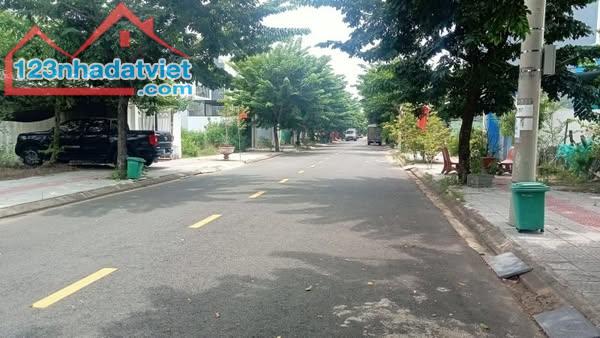 Lô góc Hói Kiếng 6 -Nam Hòa Xuân - Hòa Quý- Giá chỉ 7,65 tỷ . - 3