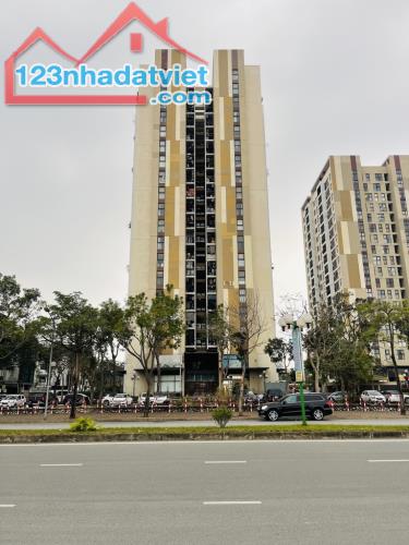 CHUNG CƯ GREEN PARK VIỆT HƯNG_VIEW ĐẸP_TẦNG CAO.DT: 102M².  GIÁ: 5,9TỶ