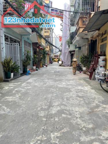 Bán nhà 5 tầng siêu đẹp, Ngọc Thụy, 2 mặt ngõ ô tô tránh, nội thất đầy đủ, ở ngay