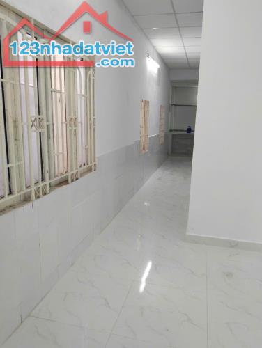 GẦN 100m2 - CHỈ 4.2 TỶ - HIỆP THÀNH Q12 - VF3 VÀO NHÀ - HẺM THÔNG - C4 Ở NGAY - 1