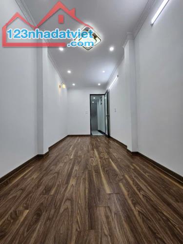 Bán nhà 30m² 4 tầng, Nguyễn Khoái, Hoàng Mai, 5.9 tỷ - Full nội thất - 2