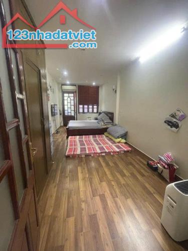 Hàng hiếm Hào Nam, ngõ rộng ô tô, nhà đẹp ở luôn, Diện tích 39m giá chỉ 6 tỷ - 4