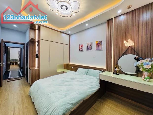 Nhà Nguyễn Khánh Toàn Ô Tô Cầu Giấy Chỉ Hơn 5 Tỷ Hiếm - 3