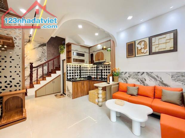 Bán Nhà Phố Đẹp Đường Nguyễn Kiệm, Phường 03, Quận Gò Vấp, Hồ Chí Minh - 1