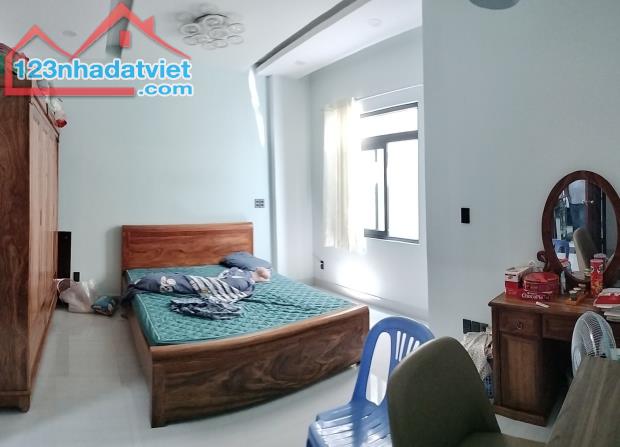 🔥 NHÀ GIÁ TỐT TÂN BÌNH GIÁP NGAY KHU VIP LỮ GIA - QUẬN 11 - 71M2 - 3 TẦNG - Ô TÔ- 8.8 T🔥 - 5