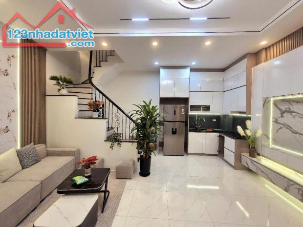 Bán nhà dân xây Khương Đình Thanh Xuân ngõ rộng gần 30m2 nhỉnh 5 tỷ - 1