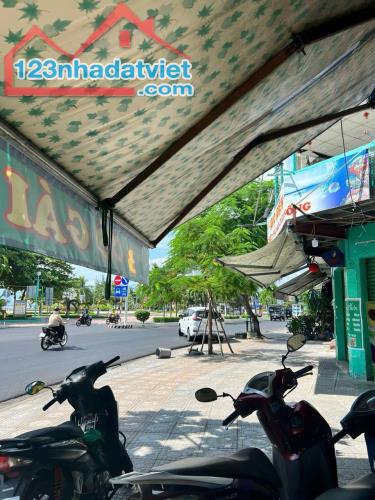 Bán nhà 2 tầng mặt tiền Phạm Văn Đồng view biển đường 26m giá 8 tỷ 800 - 2