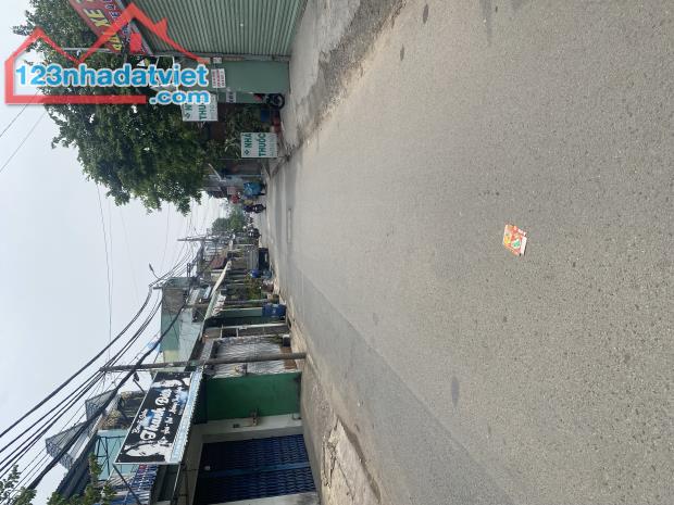 B.án nh.à Bình Tân 4x20m, 2 tầng, hẻm xe hơi, giá 3.x tỷ