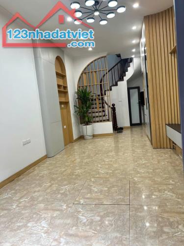 Bán nhà phố Trần Hoà- Hoàng Mai, 35m2-5T ngõ OTO tránh giá 8,3Tỷ. - 1