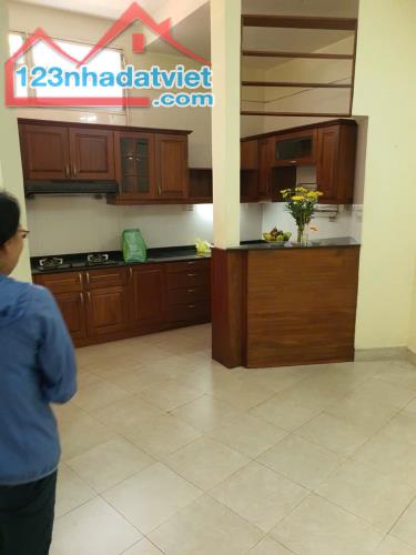 Bán nhà mặt tiền Nguyễn Tri Phương Quận 5, 4,5x 15m 6 tầng chỉ nhỉnh 16 tỷ - 3