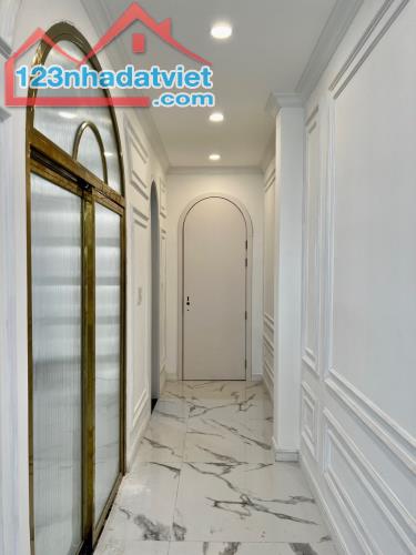 Chính chủ bán nhà mặt tiền Nguyễn Văn Linh,  đoạn gần đường Nguyễn Hoàng - 1