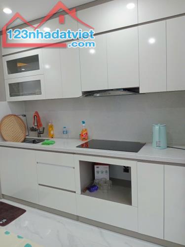 Cho thuê căn hộ chung cư Athena Pháp Vân, 83 Ngọc Hồi, 70m, 2 PN, full đồ, 10tr, ở ngay