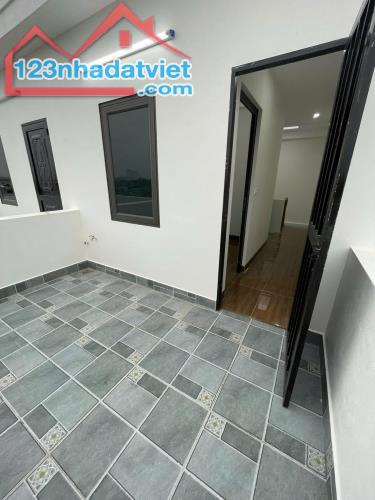 Bán nhà 5 tầng 31m2 tại Đại Mỗ, gần chợ 4,55 tỷ - 3