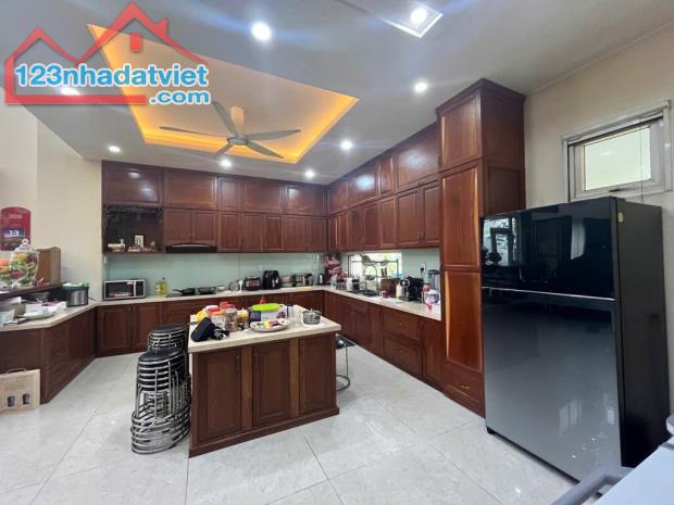 BIỆT THỰ SÂN VƯỜN VILLA PARK DT322M NGAY VÒNG XOAY LIÊN PHƯỜNG,GIÁ CHÀO 43TỶ TL,QUẬN 9. - 3