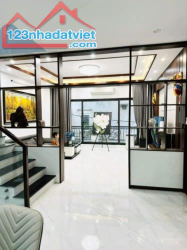 Bán nhà 5 tầng, 55m², 4PN, ngõ Trương Định, Hoàng Mai, 9.8 tỷ - 4