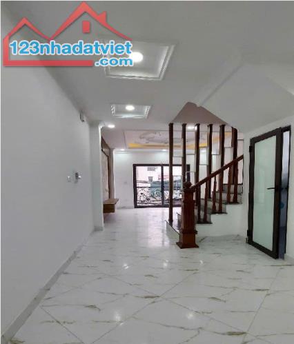 Bán nhà Thanh Trì 48m² 4 Tầng – Gara Ô tô – Gần trường THPT Đông Mỹ, chỉ 5.85 TỶ - 1