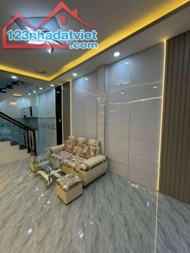 BÙI MÌNH TRỰC P5,Q8. Không quy hoạch, không lộ giới. 30m2 (3x10) - 2 tầng. Chỉ 4.25 tỷ TL - 4