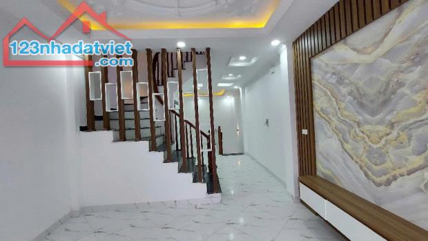 CƠ HỘI! Đang bán nhanh nhà Thanh Trì 46m² 4 Tầng – Gara Ô tô – Gần trường THPT Đông Mỹ, - 2