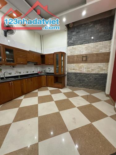 Bán nhà phố Trần Duy Hưng, Ô Tô Tránh, Kinh Doanh, 60m2, giá 20.2 tỷ - 3