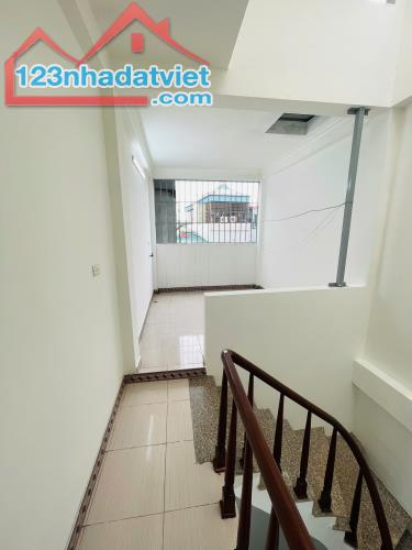 Bán nhà Tam Trinh, 36m2, nhỉnh 5 tỷ, 4 ngủ, ngõ nông vài bước ra ô tô, full đồ ở luôn. - 4