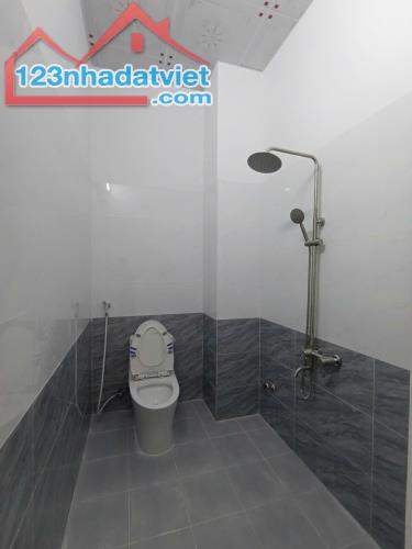 CHỦ NGỘP NGÂN HÀNG NHƯỢNG LẠI CĂN 2 LẦU SHR GIÁP PHƯỜNG TÂN PHONG - 4