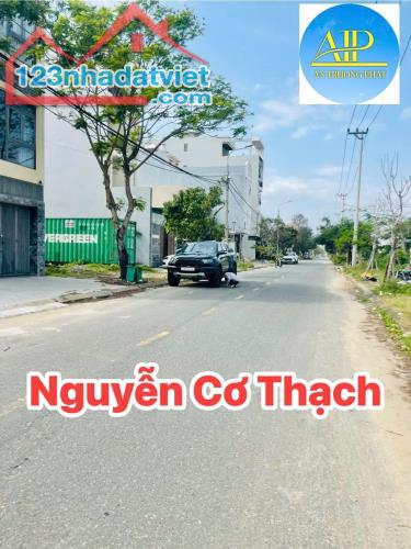 Cần tiền bàn nhanh vài lô đất đường Nguyễn Cơ Thạch, sát bãi tắm Sơn Thuỷ, Giá rất tốt - 2